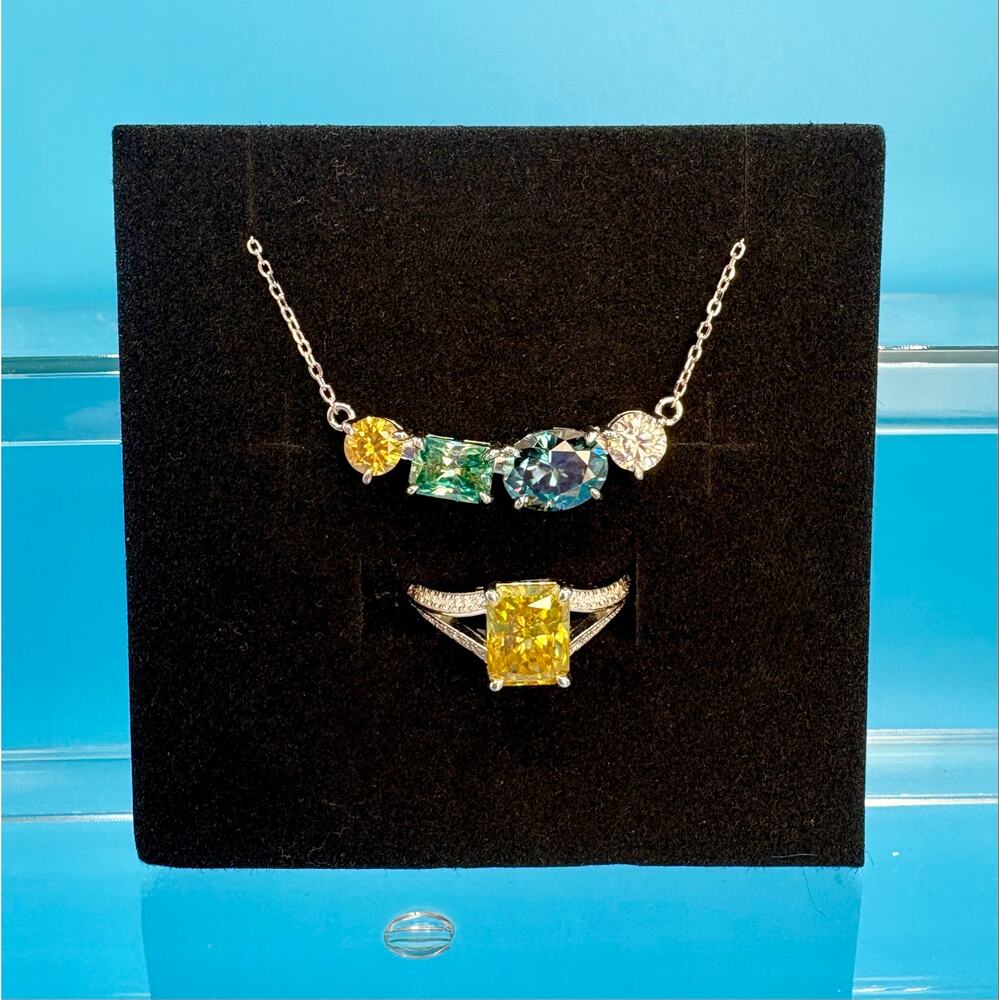 NEW Stunning AU750 Moissanite Ring and Necklace Set